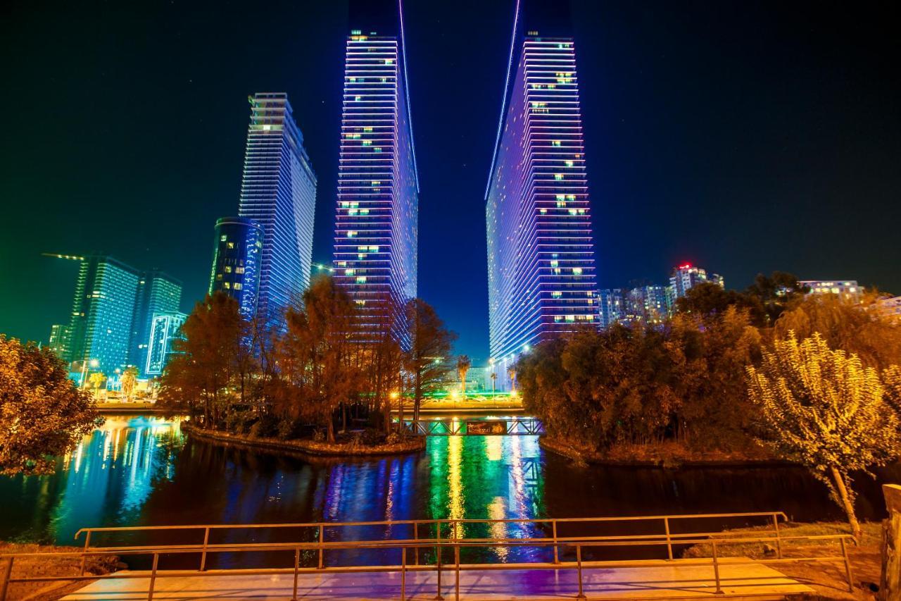 Panorama Orbi City Center Suite Sea View Batumi Exterior foto